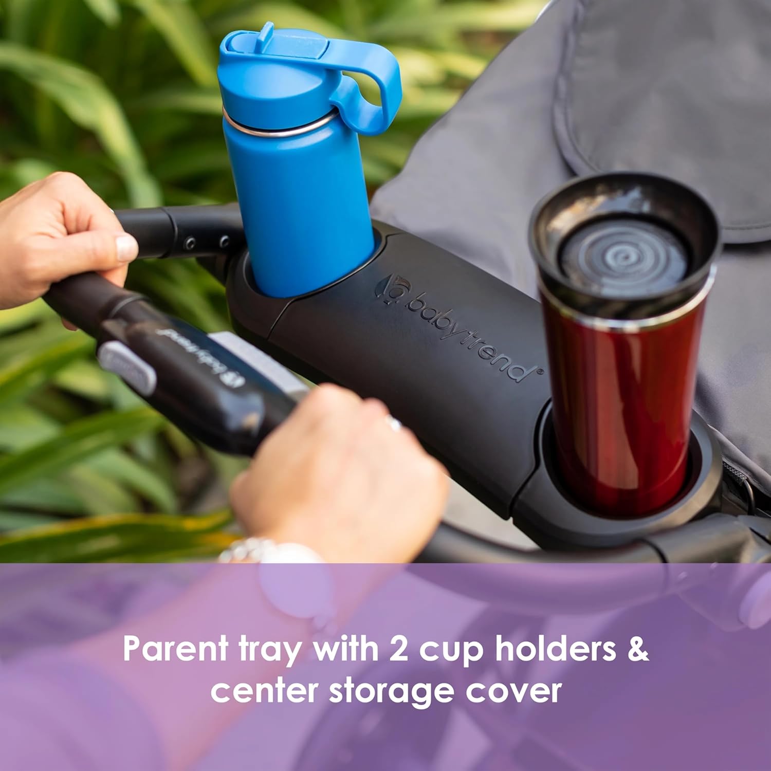 Highlights the convenient parent tray feature with cup holders, showing how it enhances usability for parents using the stroller.