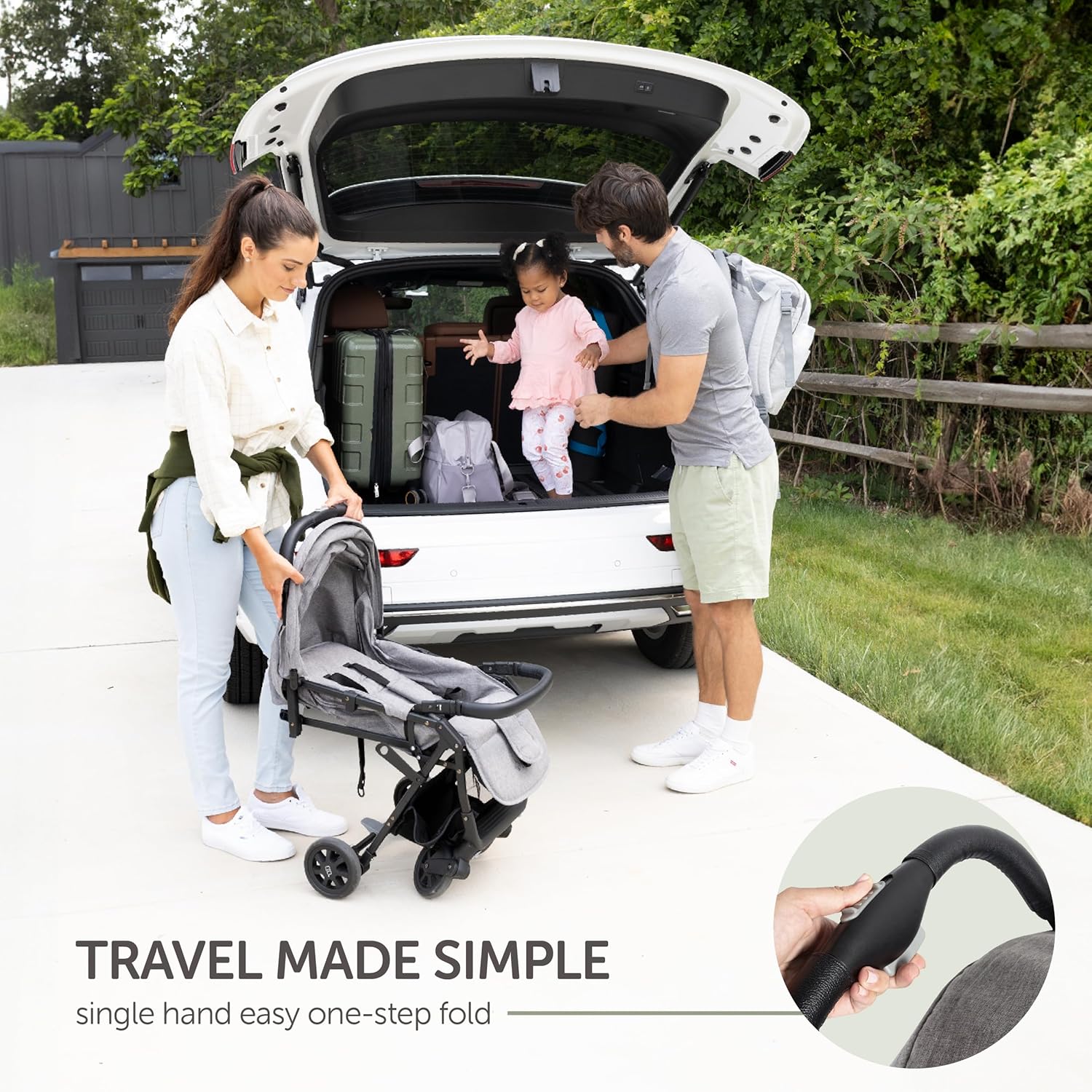Demonstrates how the stroller is ideal for family travel and easy to fold/unfold, making it convenient for loading into a car.