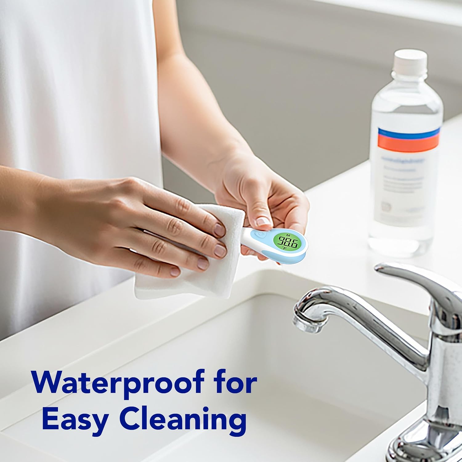 Highlights the product's waterproof feature, emphasizing easy cleaning and durability in wet environments.