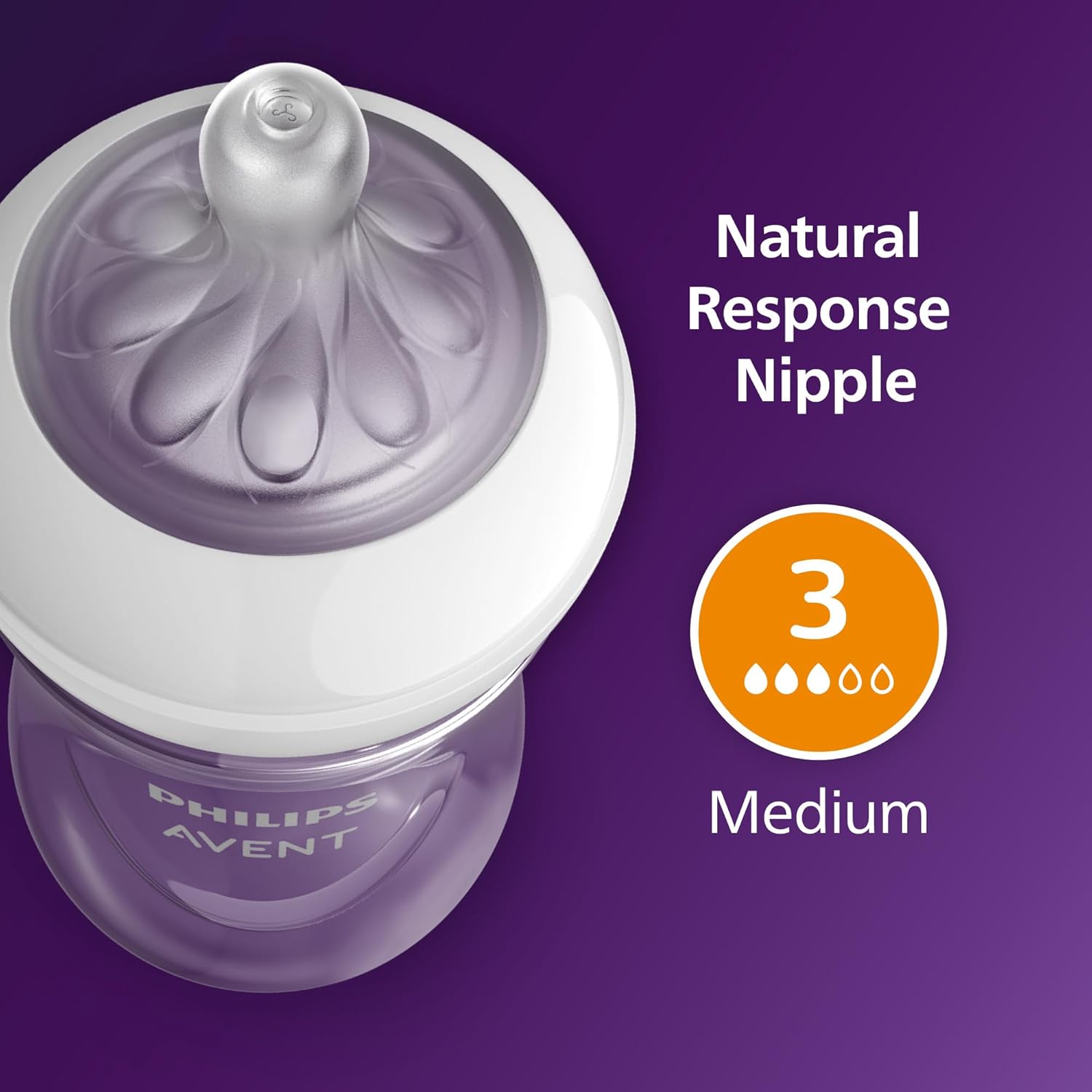 Highlights the bottle's natural response nipple feature, emphasizing its medium flow rate for comfortable feeding.