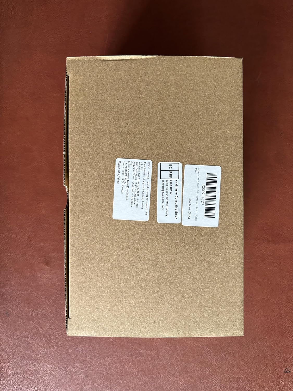 Shows the actual shipping box the customer will receive, providing reassurance about the product's packaging and delivery.
