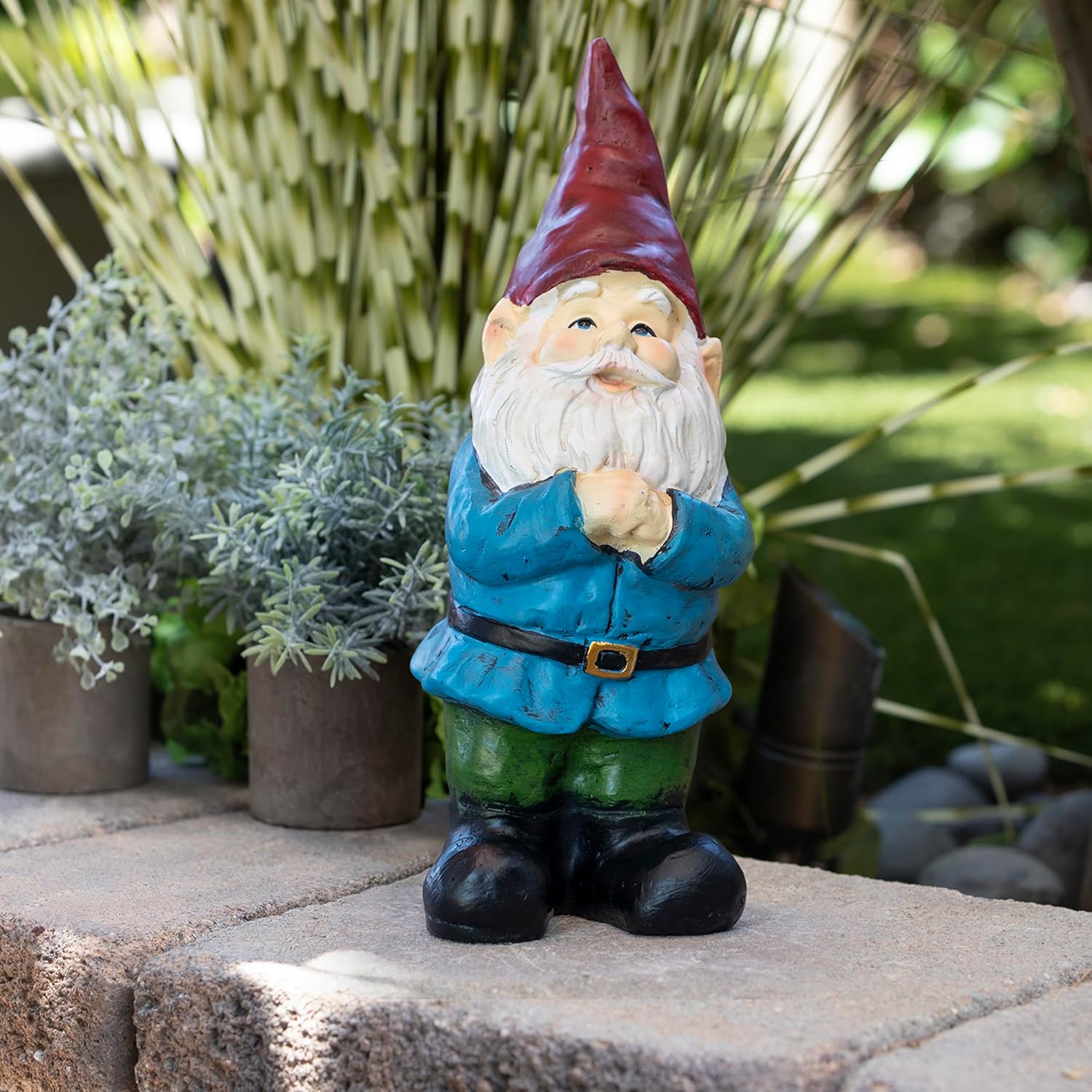 Shows the product in a realistic outdoor garden setting to help customers envision how it would look in their own space.